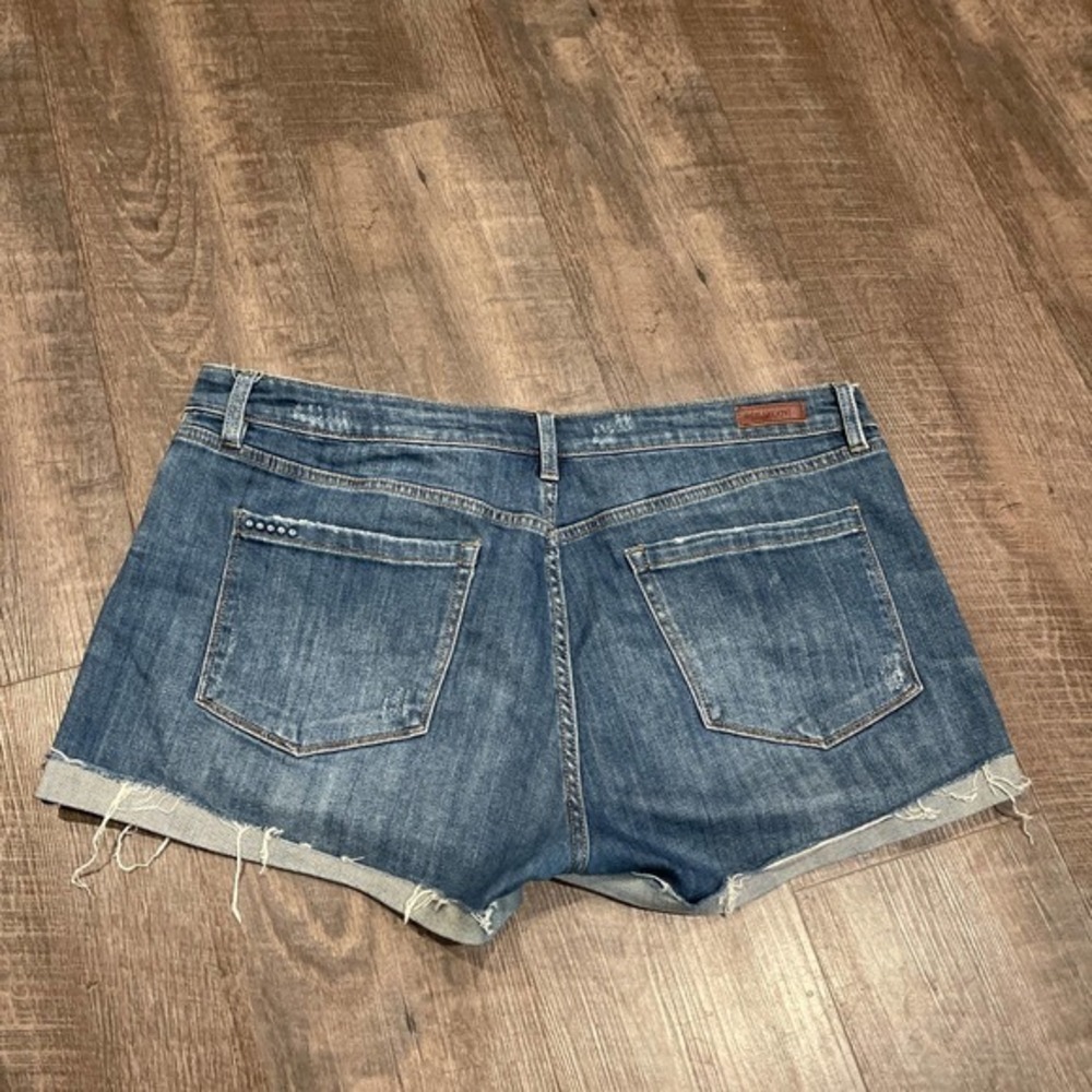 BLANK NYC CUT OFF SHORTS DENIM - Picture 2 of 4